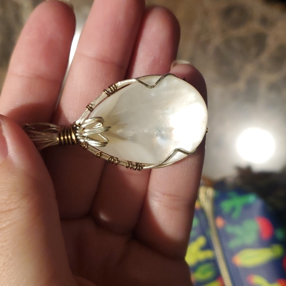 Mother of Pearl Wire Wrapped Necklace - Picture 4 of 4
